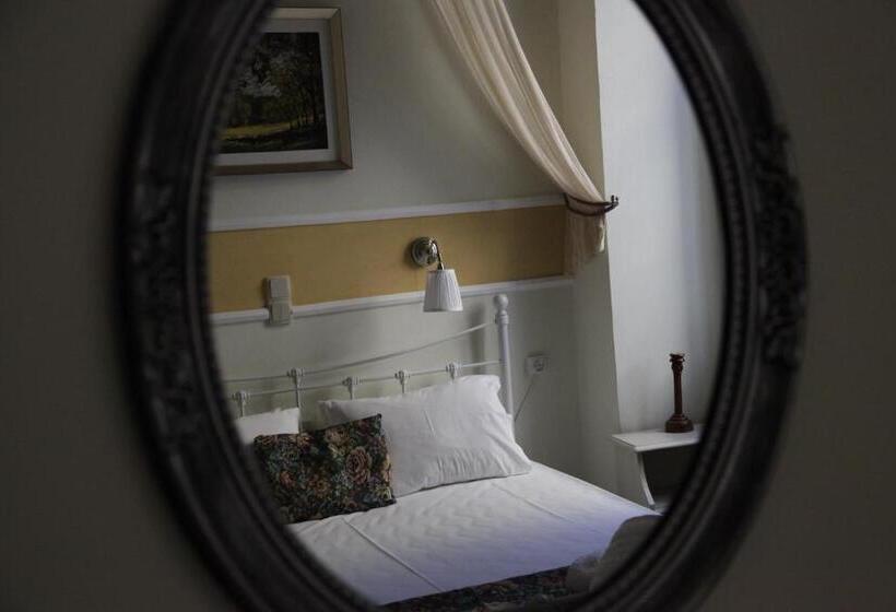 اتاق استاندارد, Fiera Guesthouse