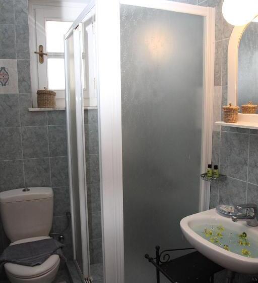 اتاق استاندارد, Fiera Guesthouse