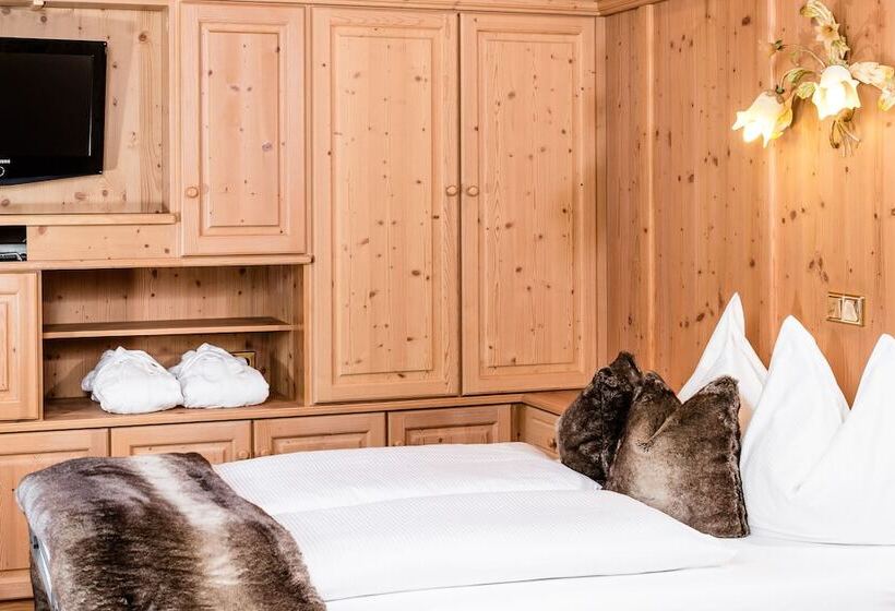 Апартаменты Deluxe 1 Спальня, Apartments & Suites Hotel Garden