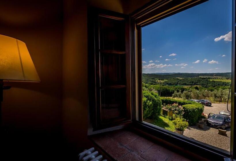 شقة غرفة واحدة, Villa S.andrea