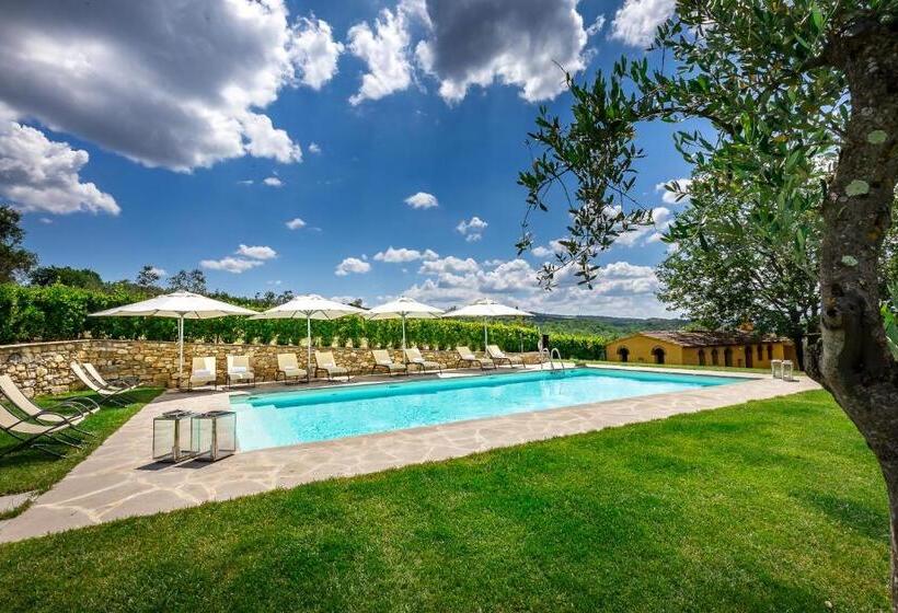 شقة غرفتين, Villa S.andrea