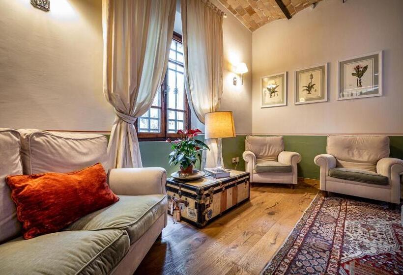 غرفة قياسية, Villa S.andrea