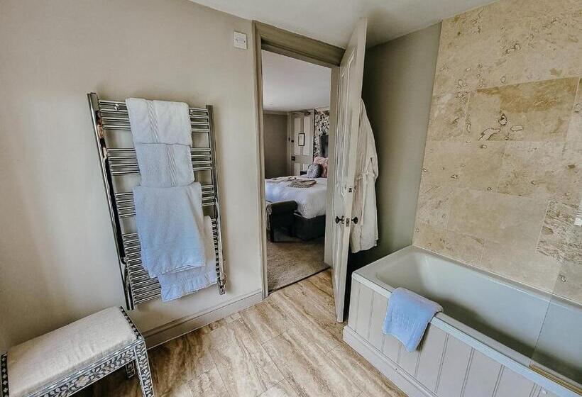 Номер Deluxe, Verzon House