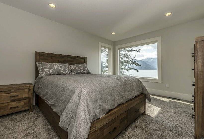 침실 1개 주택, The Lodge On Harrison Lake