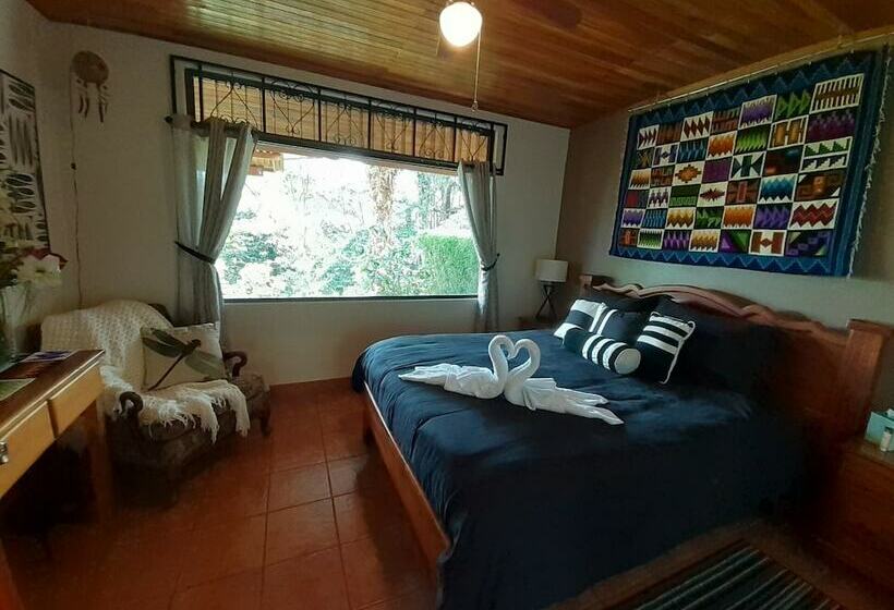 Дом 2 Спальни, Encantada Guest House: Spectacular View & Excellent Reviews