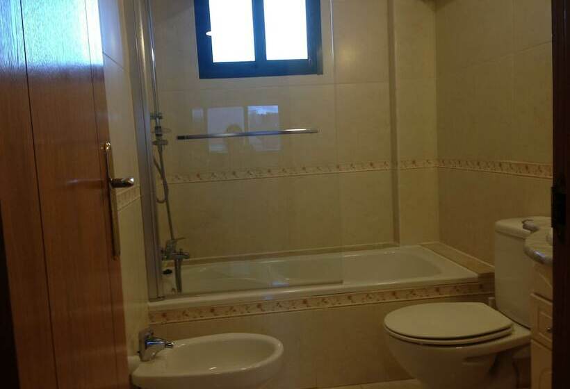 آپارتمان خانوادگی 2 خوابه, Apartamentos Aqualecer