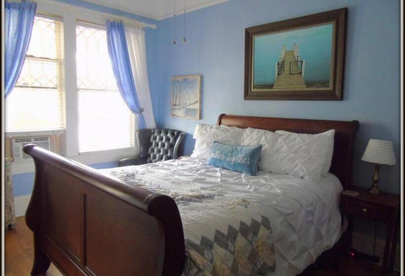 اتاق استاندارد, The Charleston Inn Hendersonville Nc