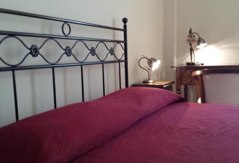 اتاق استاندارد چهار تخته, B&b Capo Sant'alessio