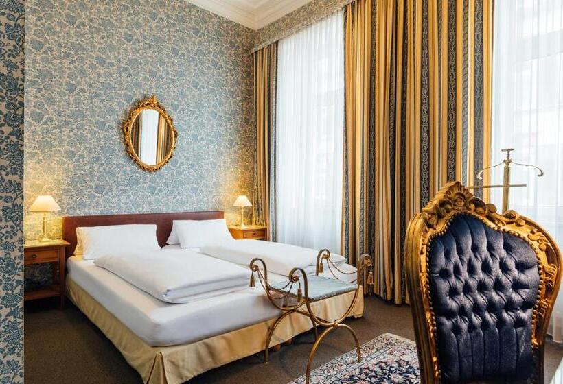 اتاق استاندارد, Das Kleine Hotel In Ruhiger Stadtlage