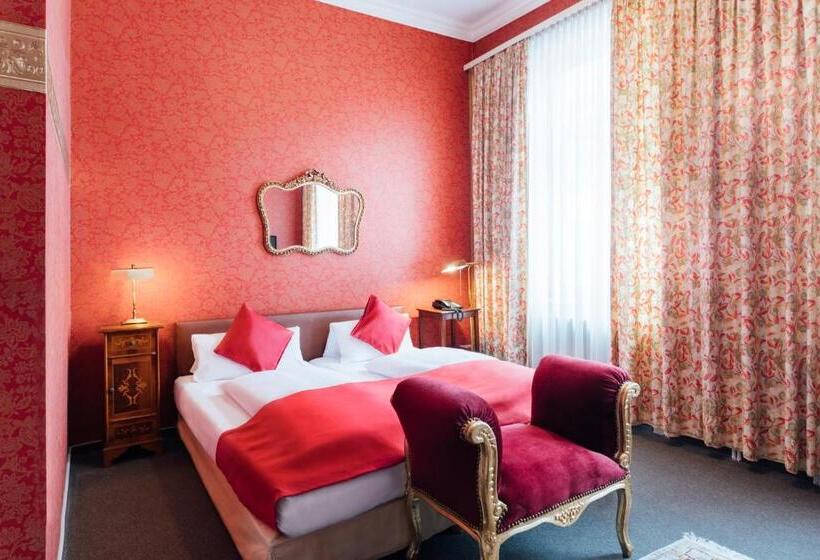 اتاق استاندارد, Das Kleine Hotel In Ruhiger Stadtlage