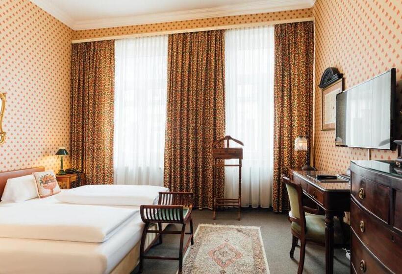 اتاق استاندارد, Das Kleine Hotel In Ruhiger Stadtlage