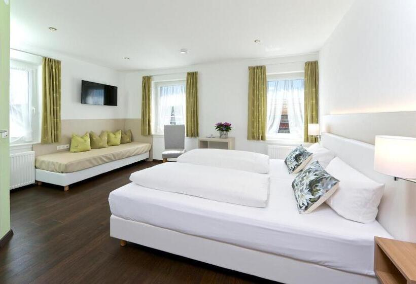 Номер Стандарт, Bayerischer Hof
