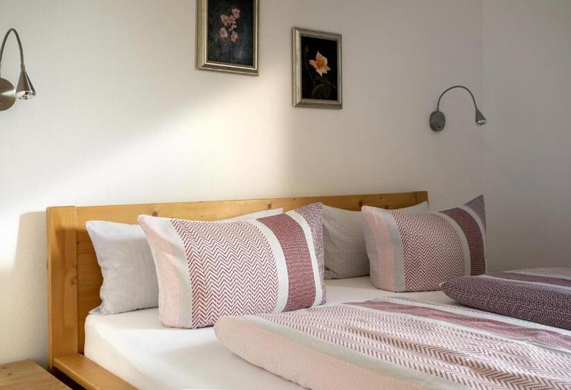 Номер Стандарт Трехместный, Pension Bernhardhof