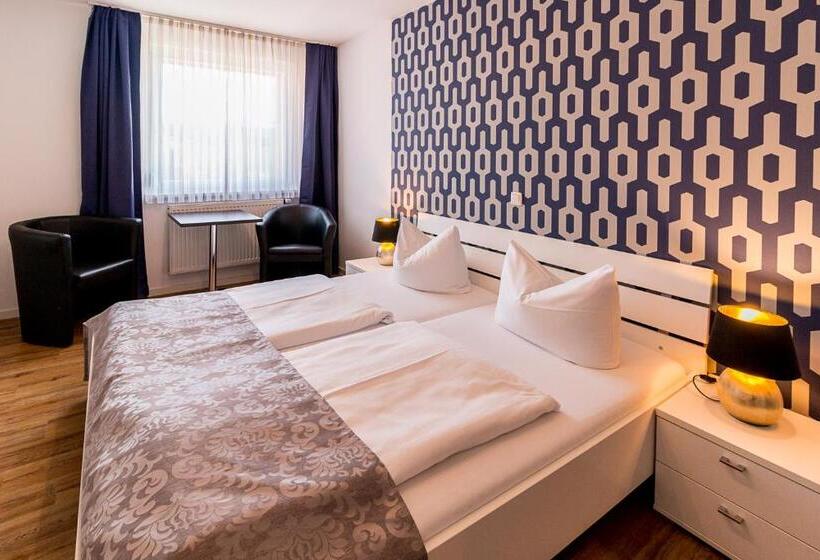 Номер Стандарт, Am Brauereidreieck