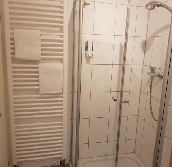 Номер Стандарт, Am Brauereidreieck