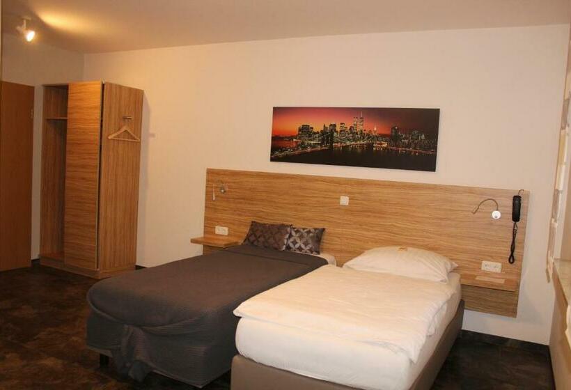 Номер Стандарт, Landhaus Hotel Müller