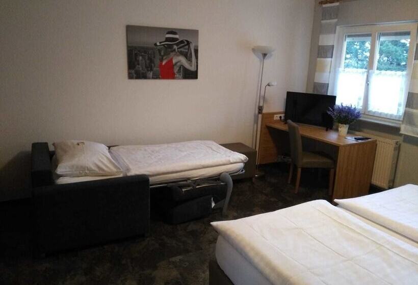 Номер Стандарт Трехместный, Landhaus Hotel Müller