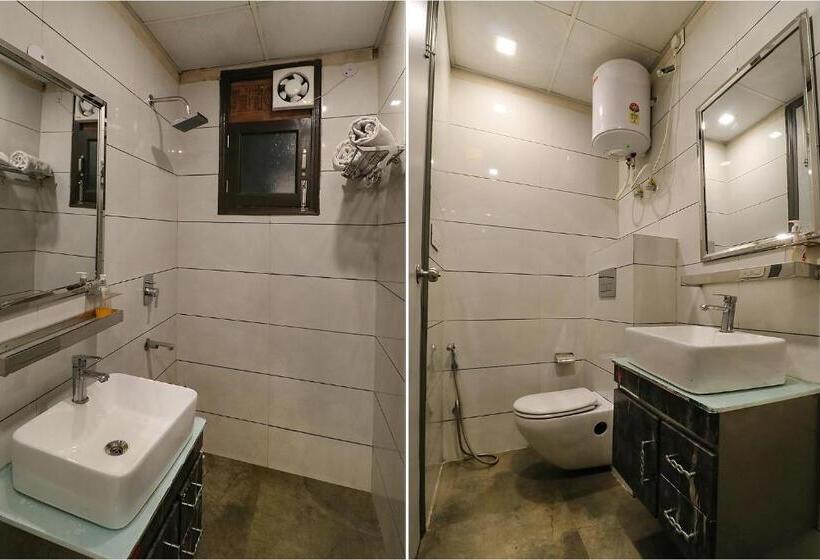Quarto Deluxe, Fabhotel The Chaitanyas