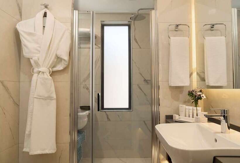 سوییت جونیور با چشم‌انداز دریا, Royan Hotel Hagia Sophia, A Member Of Radisson Individuals