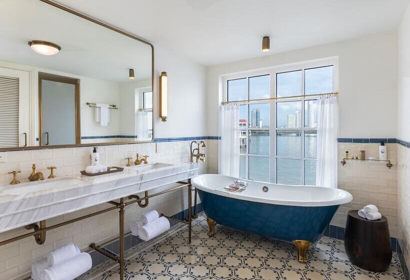 Люкс Дюплекс, Sofitel Legend Casco Viejo, Panama City