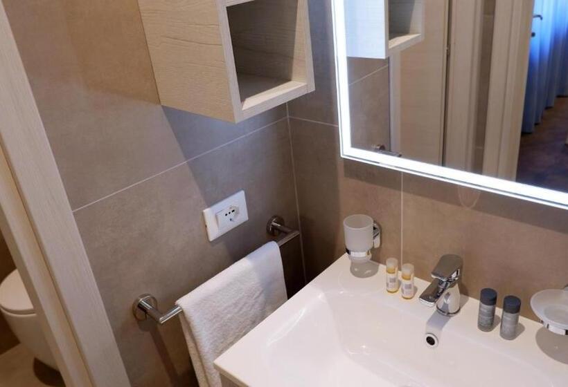 스탠다드 스튜디오, Pianomare Riviera Apartments And Rooms