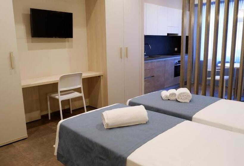 스탠다드 스튜디오, Pianomare Riviera Apartments And Rooms