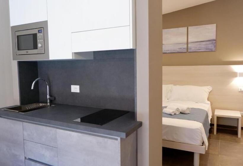 스탠다드 스튜디오, Pianomare Riviera Apartments And Rooms