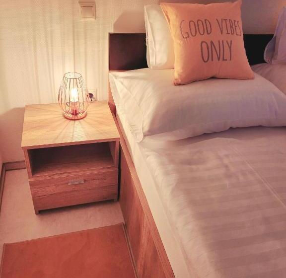 آپارتمان 1 خوابه با تراس, Silver Lodge Vendégház Egerszalók