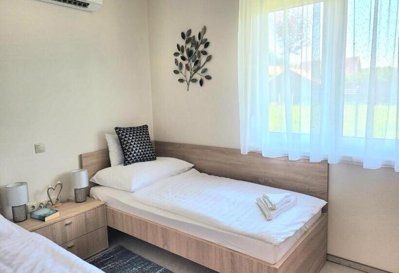 سوئیت جونیور خانوادگی, Silver Lodge Vendégház Egerszalók
