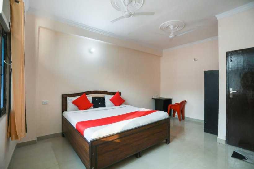 Трехместный Номер Классика, Pop 91393 Krishna Residency Inn