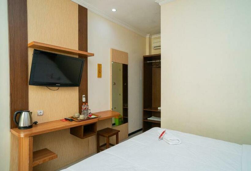 Номер Стандарт, Reddoorz Plus Syariah @ Jalan Dokter Wahidin Bojonegoro