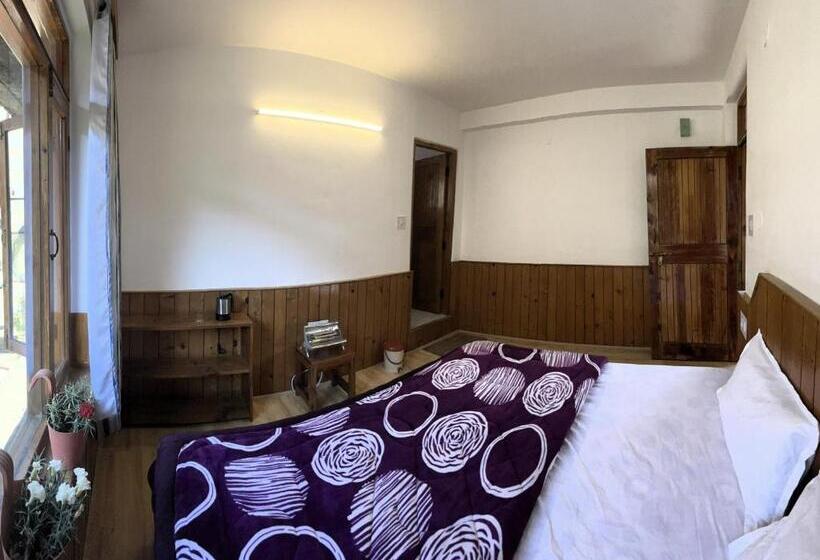 Номер Deluxe, Sukoon Stays Manali