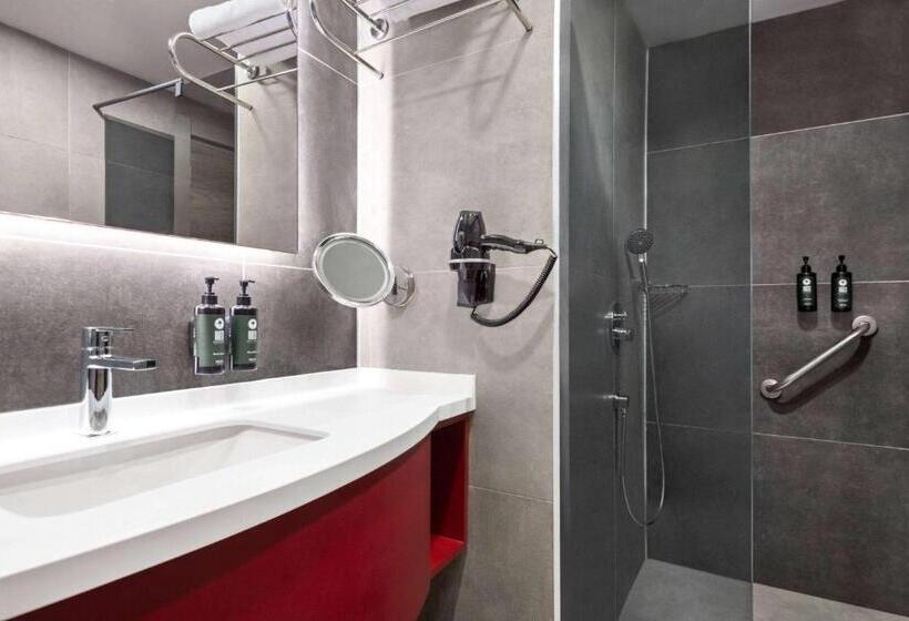 اتاق استاندارد با بالکن و چشم‌انداز دریا, Ramada Resort By Wyndham Kizkalesi
