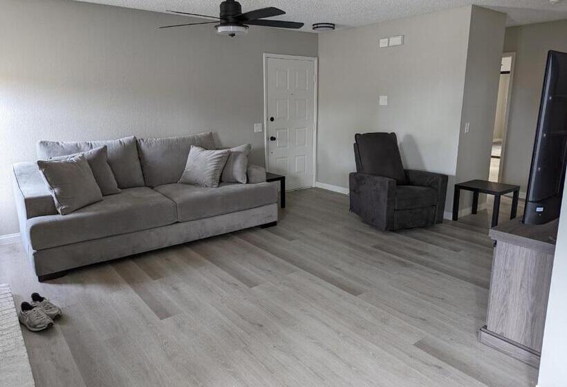 Apartamento 2 Dormitórios, Casa Mesa Villas