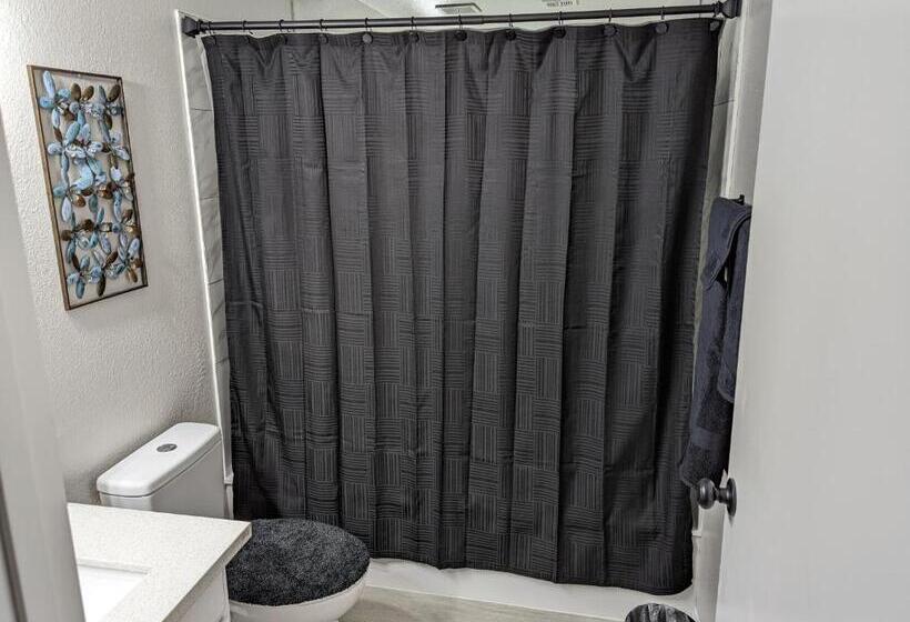 Apartamento 2 Dormitórios, Casa Mesa Villas