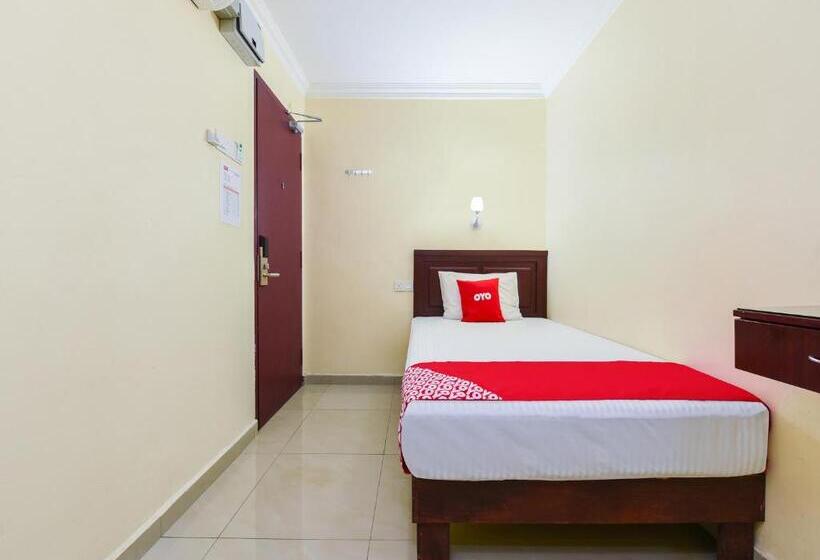Номер Deluxe Одноместный, Oyo 90562 J Hostels Pj