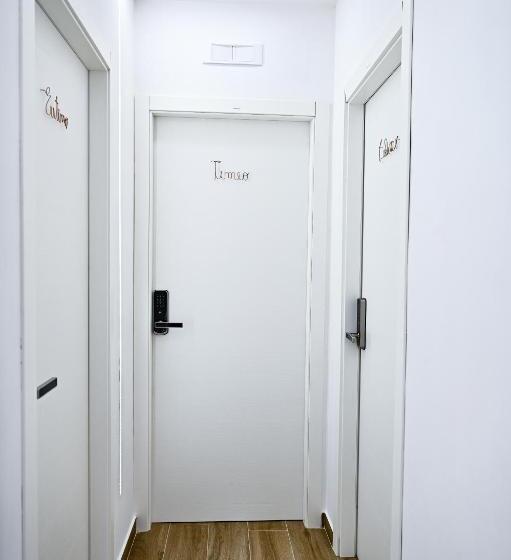 اتاق استاندارد, Kore Suites&apartments