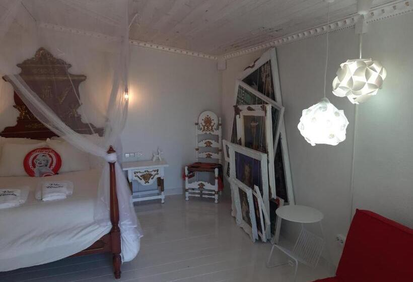 디럭스 스튜디오, Art Villa Claudia
