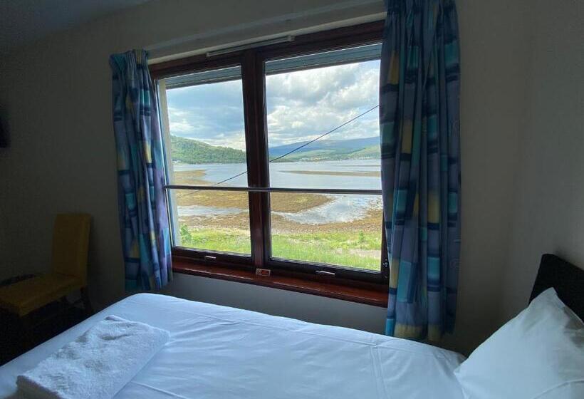Номер Стандарт Трехместный, Waterfront Lodge   Accommodation Only