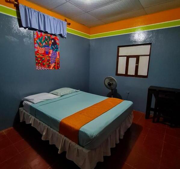 Номер Стандарт Совместная Ванная, Hostal Tortuga Viajera