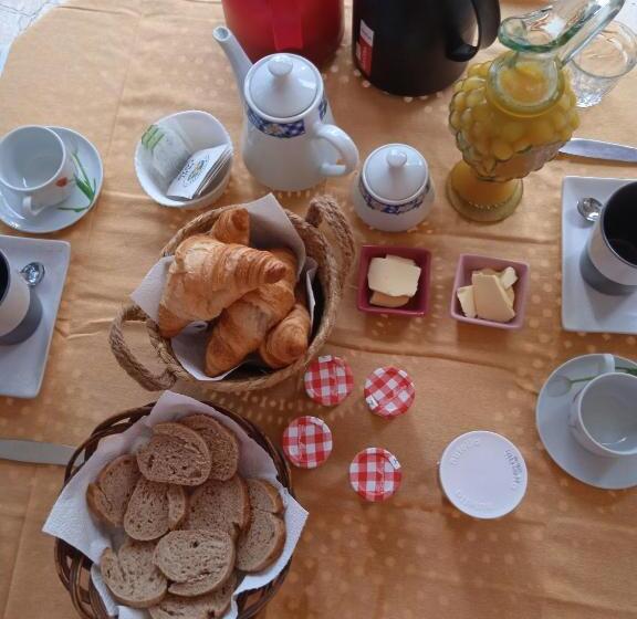 Номер Стандарт Вид на Сад, Chez Marie