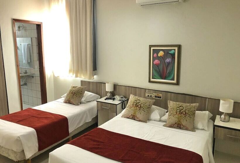 Quarto Triplo Estandar, Aldeota Praia