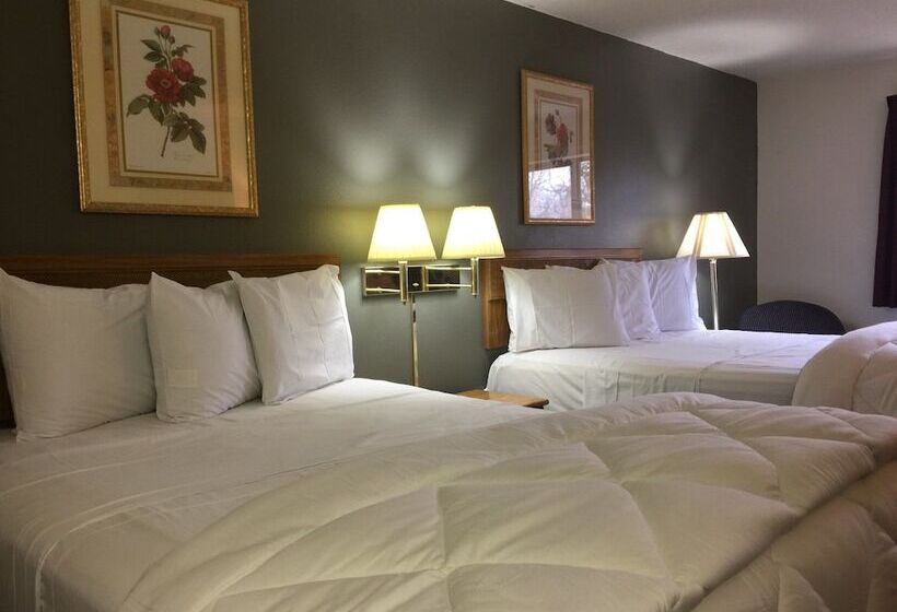 Номер Стандарт 2 Двуспальные Кровати, Amerihost Inn & Suites  Mexico