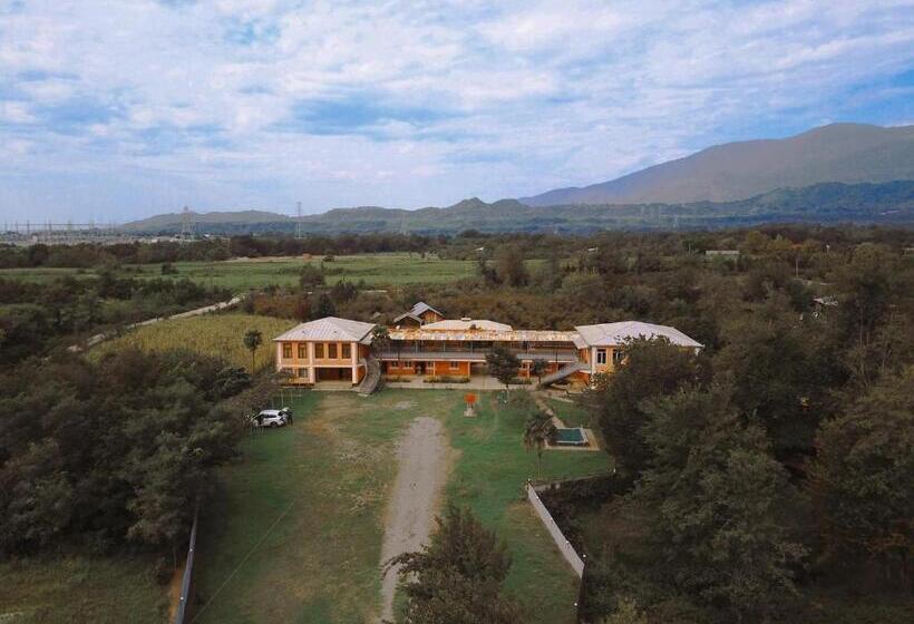 اتاق کلاسیک چهارنفره, Matua Guest House