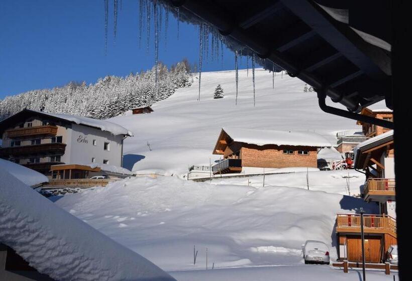Comfort room with balcony, Haus Churlis