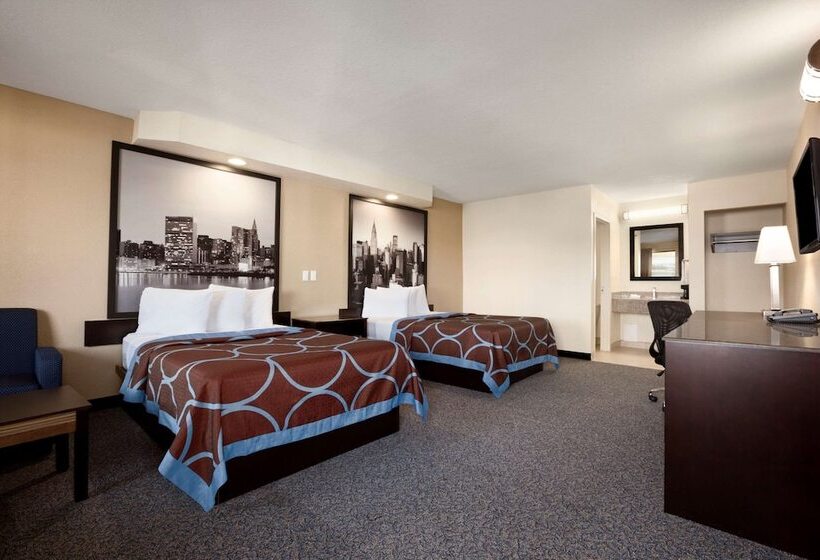 Номер Стандарт 2 Двуспальные Кровати, Super 8 By Wyndham Rahway/newark
