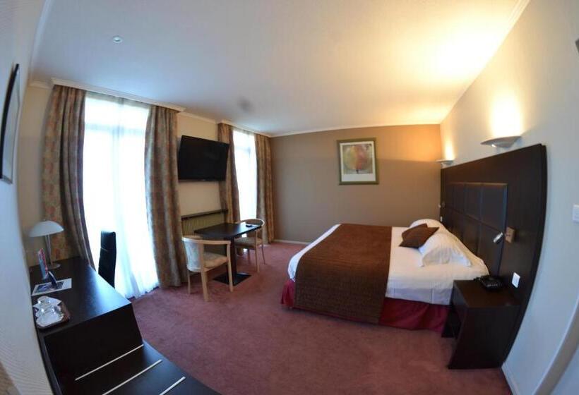 اتاق استاندارد با چشم‌انداز دریاچه, Savoy Hôtel Evian