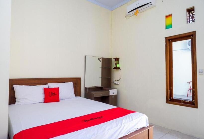 Номер Economy, Reddoorz @ Umbul Ponggok Waterpark Klaten