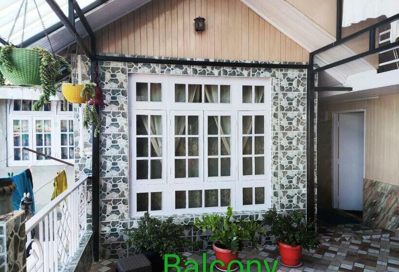 آپارتمان 1 خوابه با چشم‌انداز, Pratima Homestays