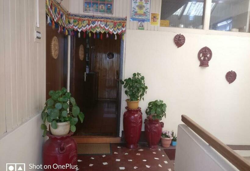 آپارتمان 1 خوابه با چشم‌انداز, Pratima Homestays